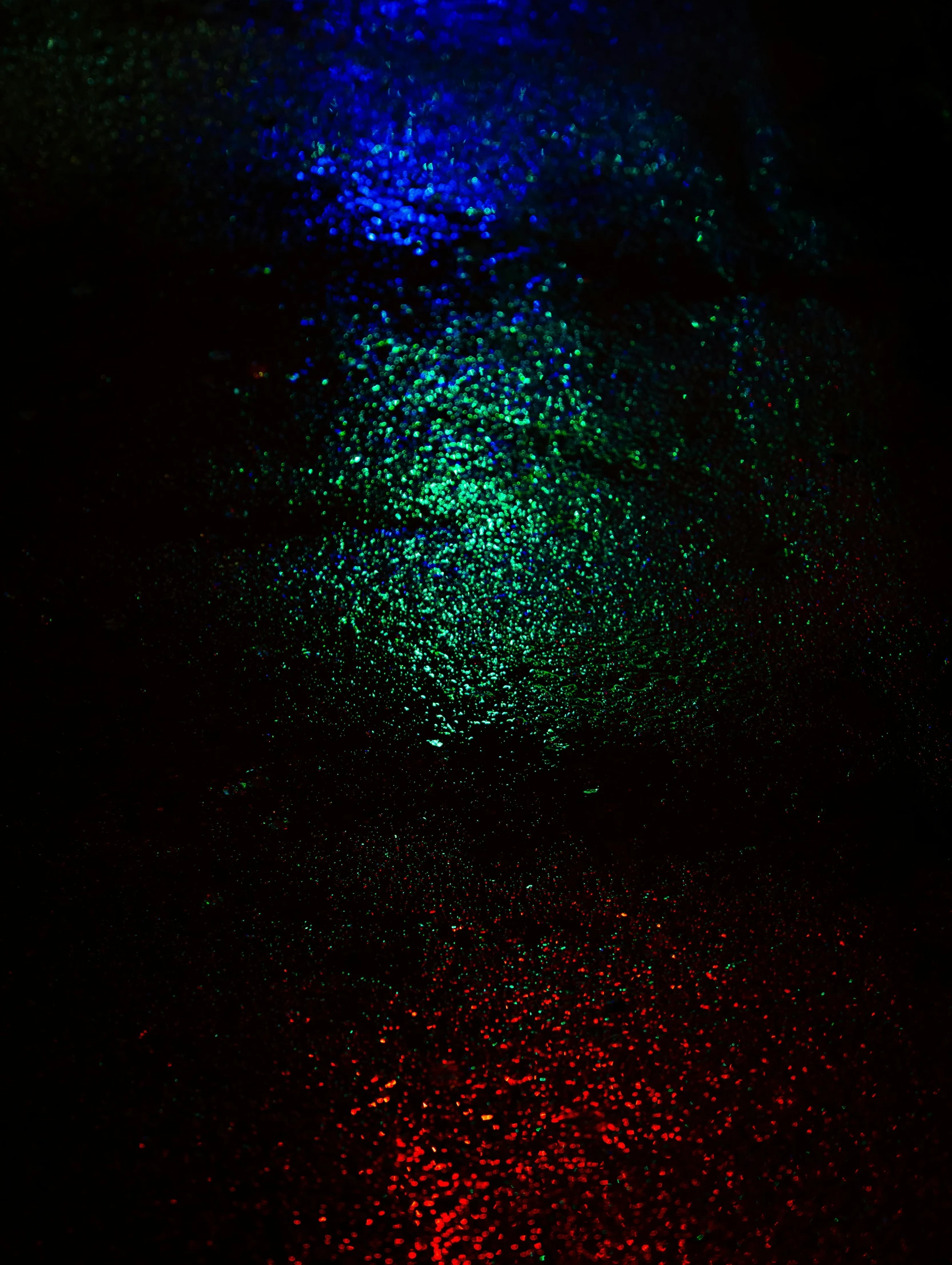 an image of a dark blue and red street light