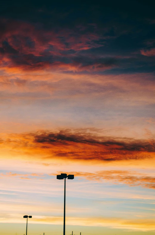 this is an incredible po of the sky with some clouds