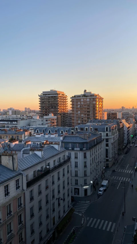 the view of the city from the top of the buildings