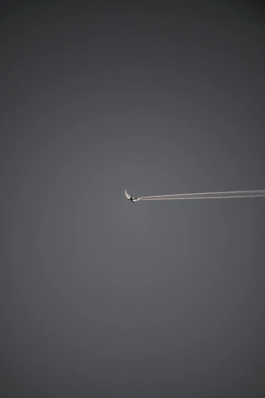 an airplane that is flying in the sky