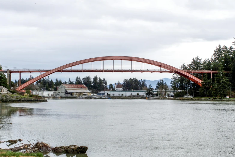 a bridge that is very big over the water