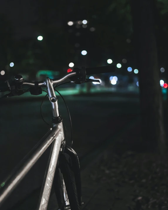 this is a bike in the dark with lights in it