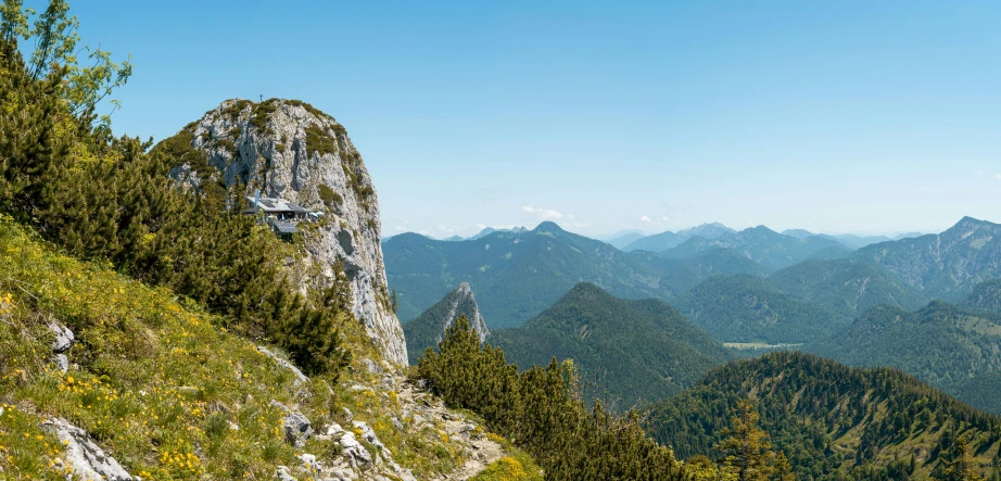 there are several large rocks that look like mountains