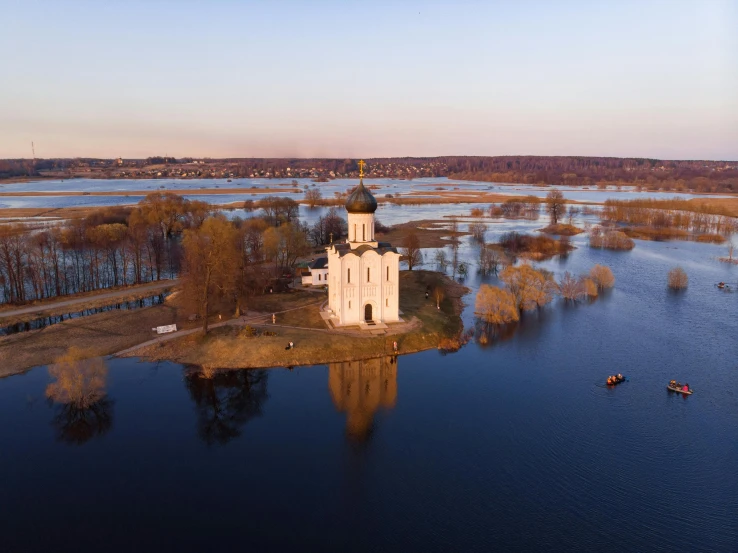 the aerial s shows the surrounding town and the surrounding river