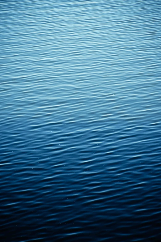 an image of the water that looks like the ocean