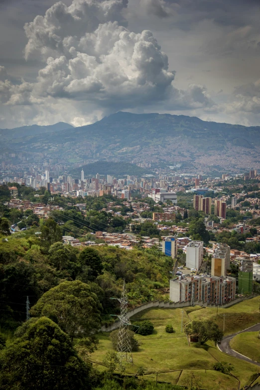 a landscape s of the city of sil