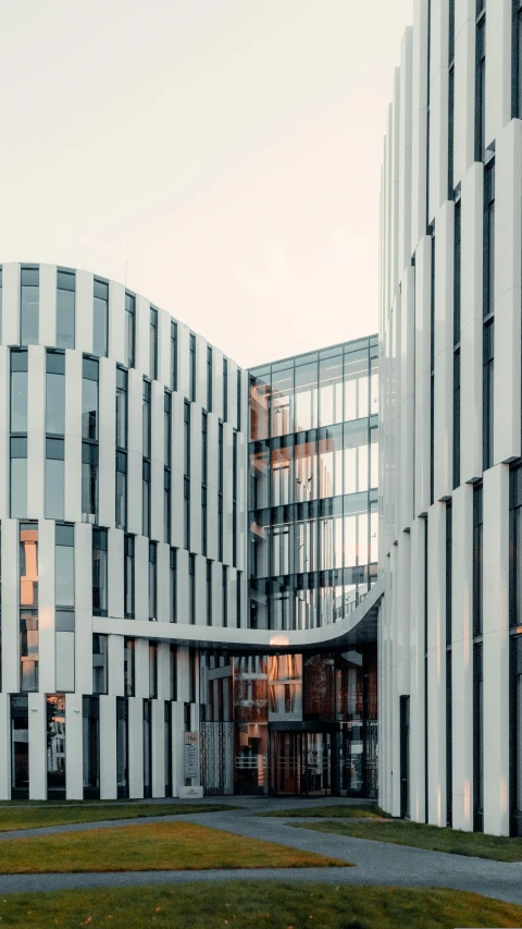 a building that has multiple levels with black and white stripes