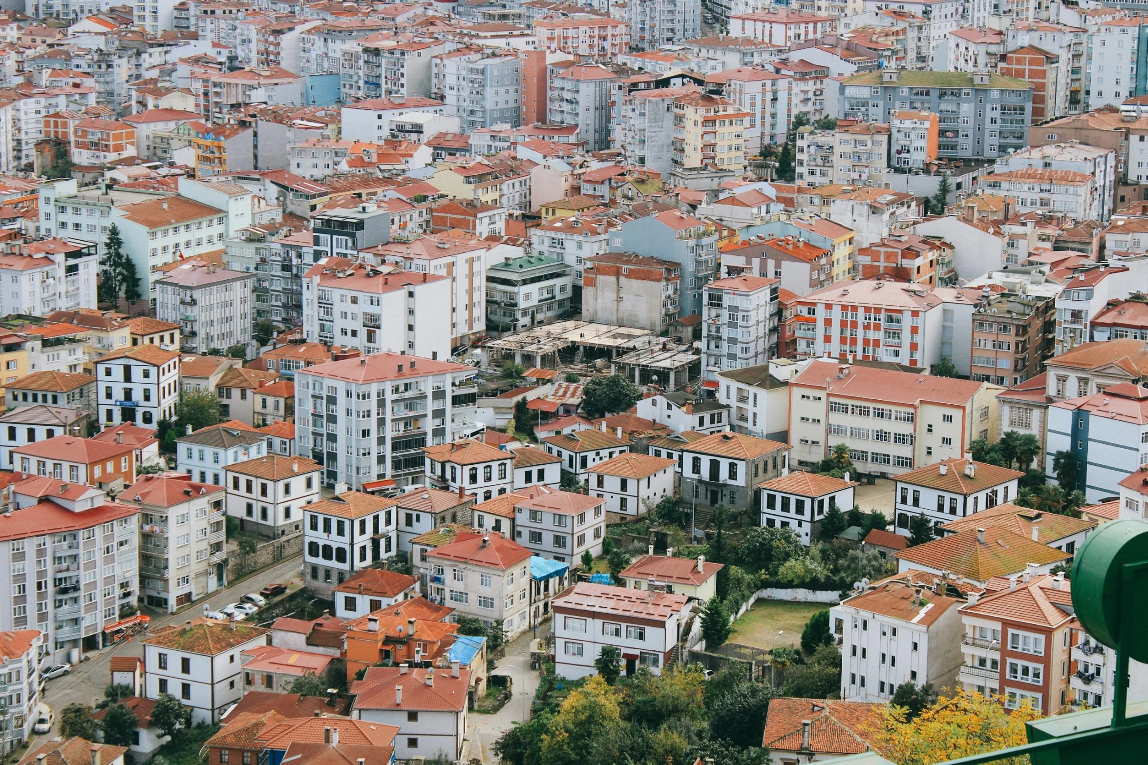 many buildings of different sizes in an aerial view