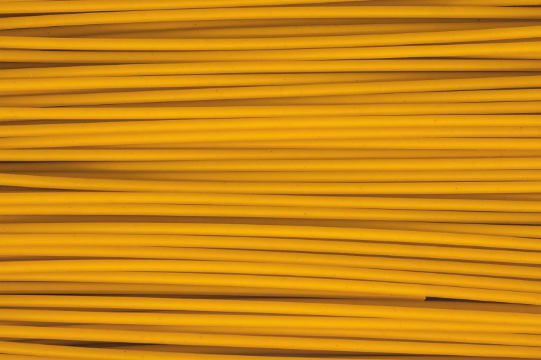 yellow pla filaments that are not flexioed or flexed