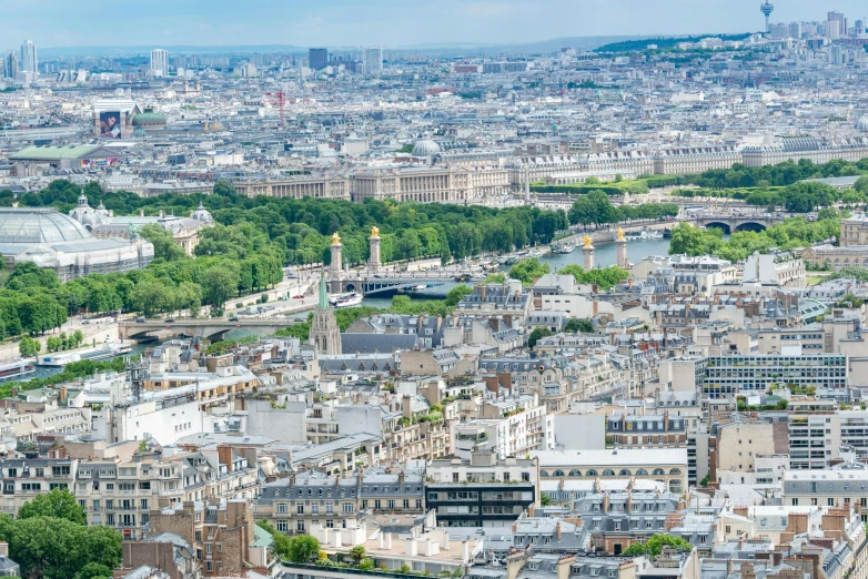 the view from the top of the eiffel tower