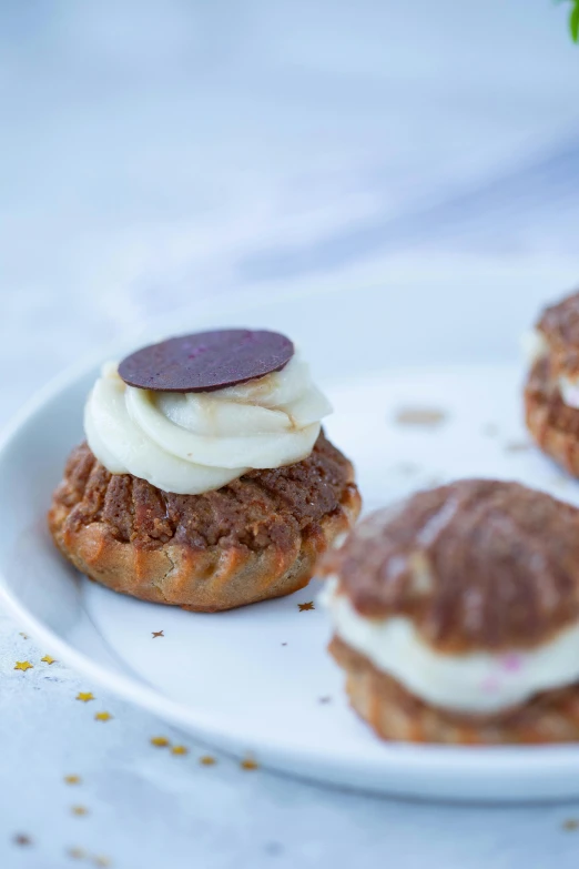 a picture of desserts sitting on a plate