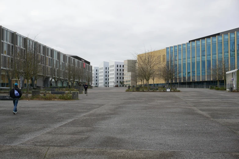 there are a lot of parking spaces in the empty lot