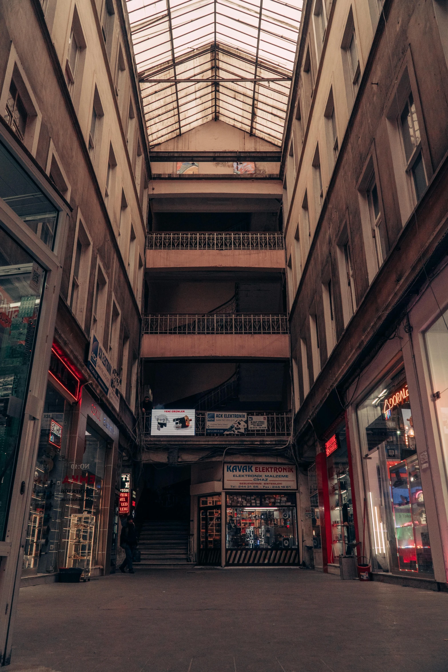 an empty building with many different shops inside it