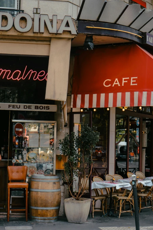 this is an outdoor cafe in a european city