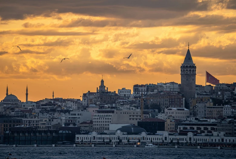 an image of a cityscape on a cloudy day