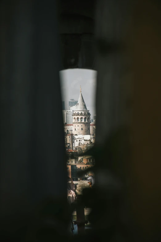 a picture taken of an old castle and the surrounding buildings