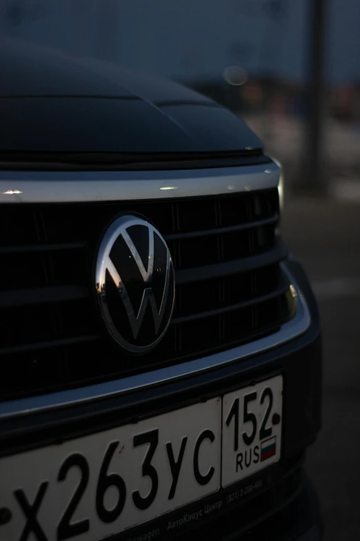 a close up s of the front grille on the vw