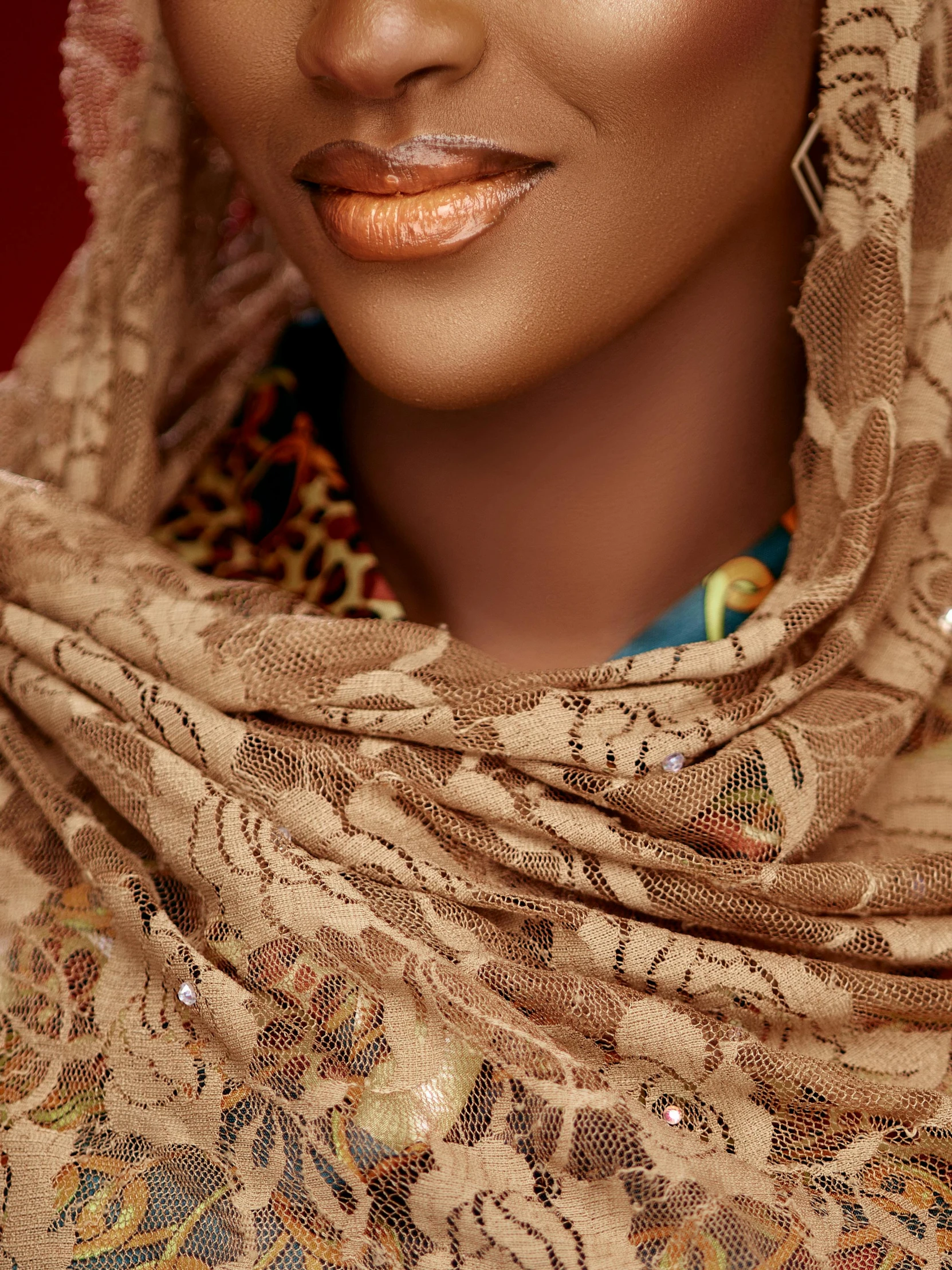 woman wearing a veil and posing for a picture