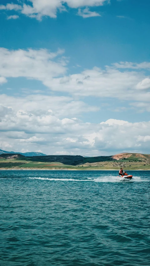 a lone boat that is in the water