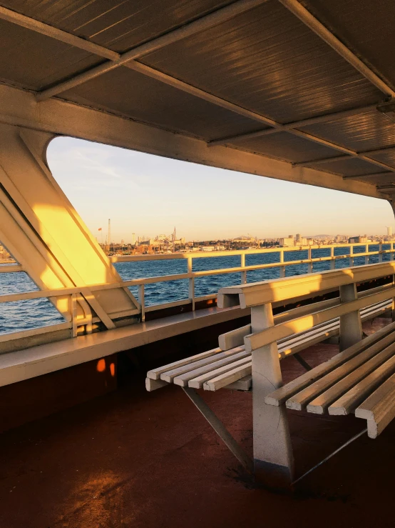 a row of benches that are sitting next to each other