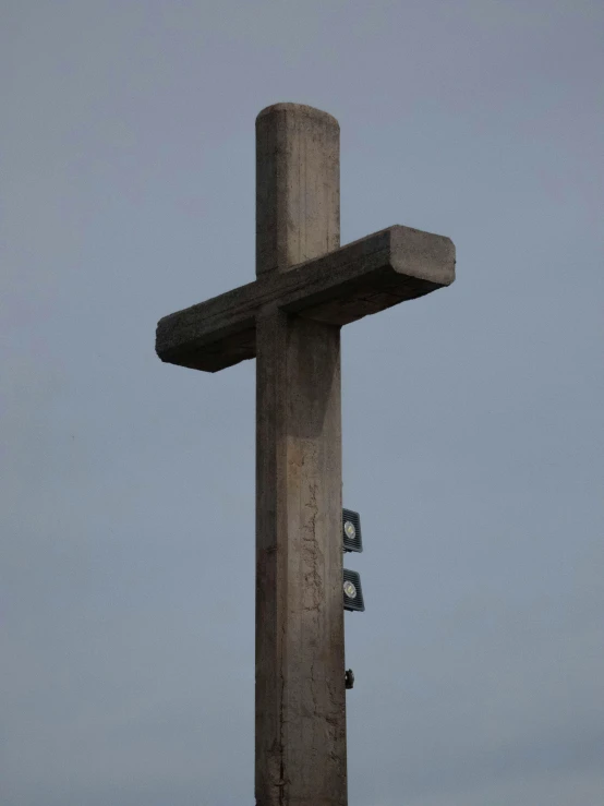 the large cross has the same light on the top