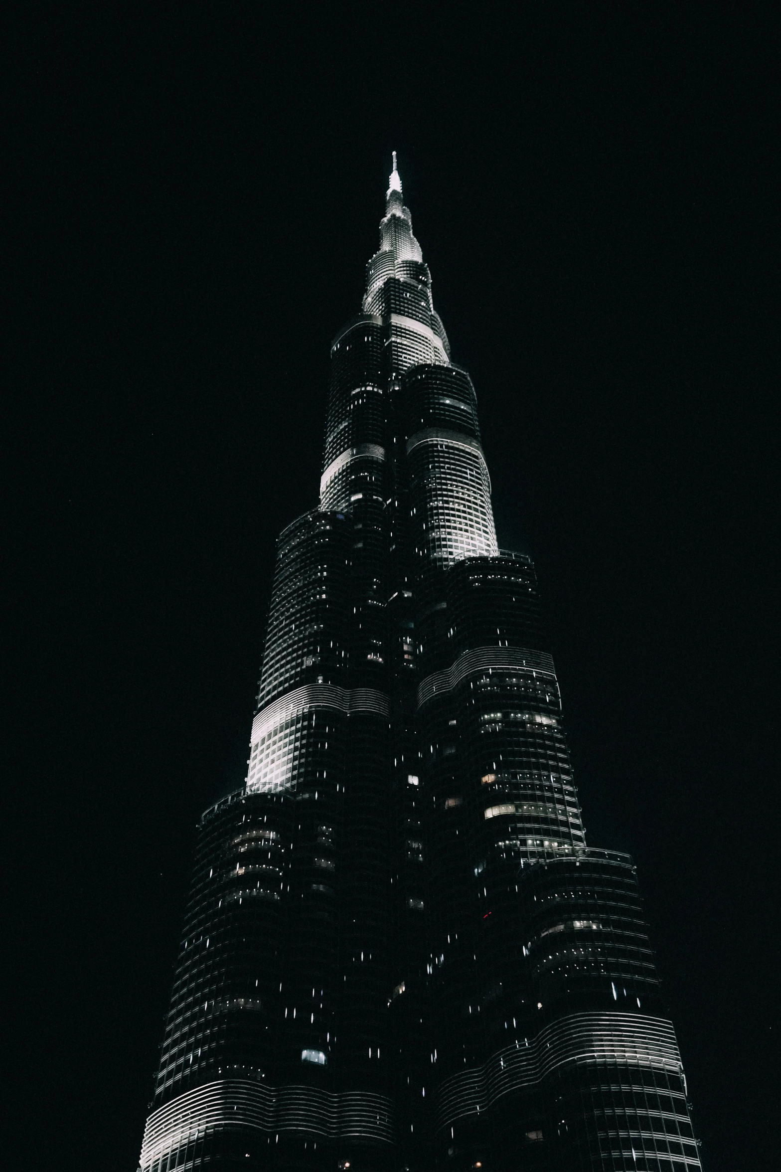 a very tall building with a sky scr in the center