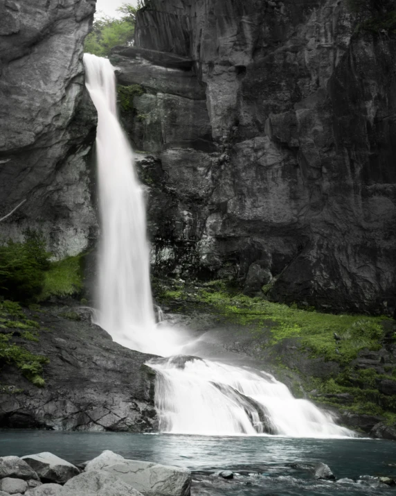 black and white po of a large waterfall