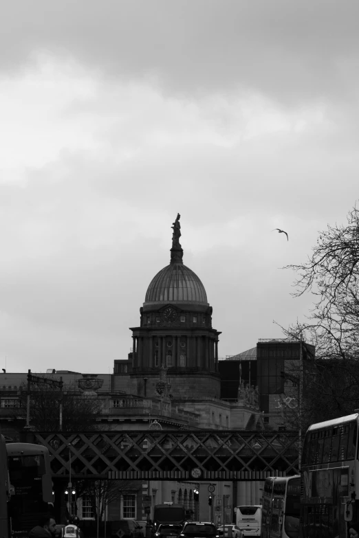 the black and white po shows a large dome on top