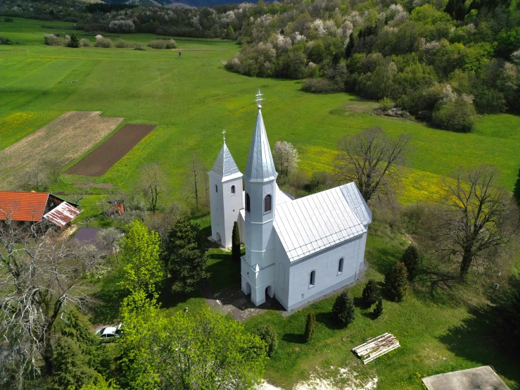 this is an aerial s of a church