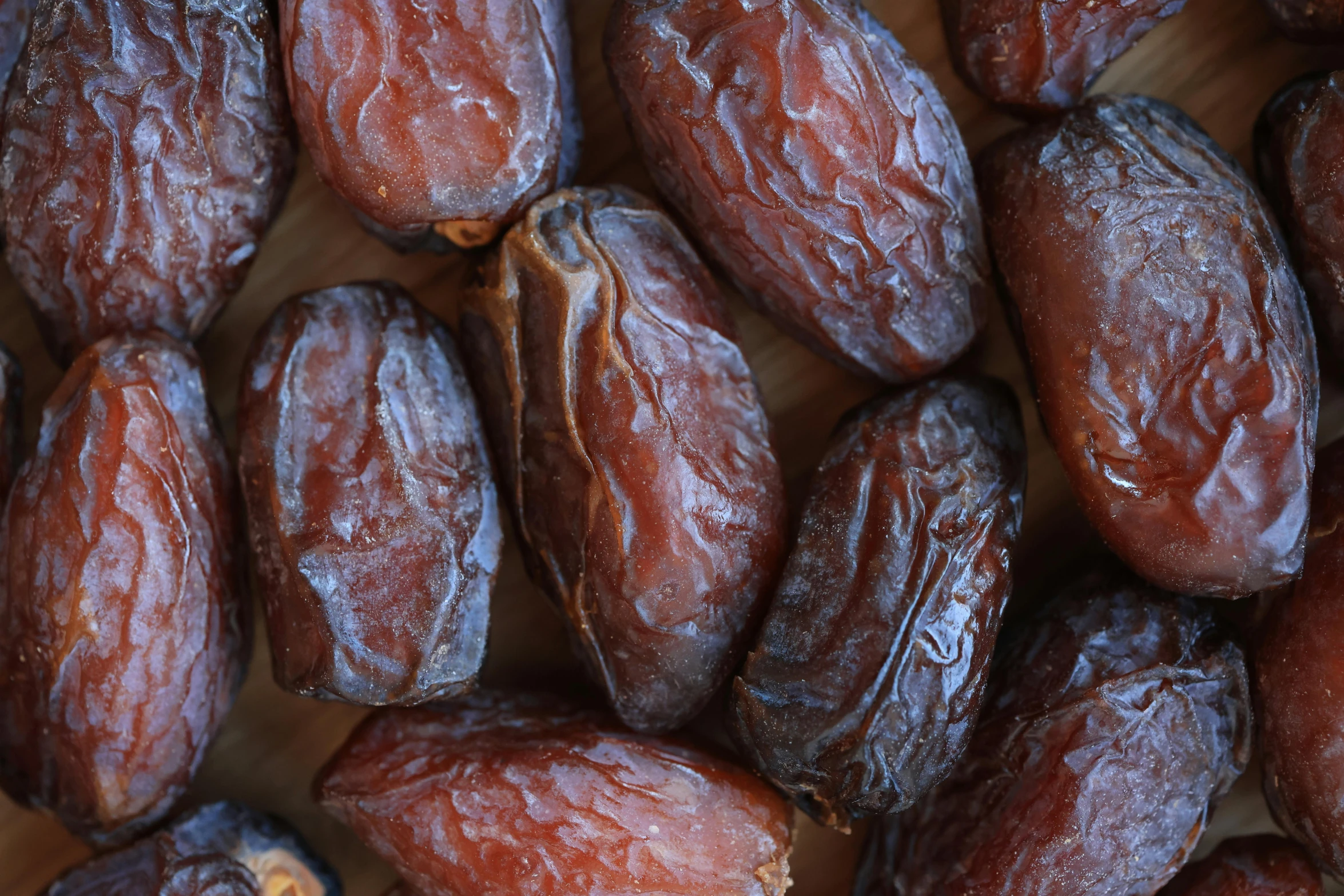 a bunch of raisins sitting on top of a table