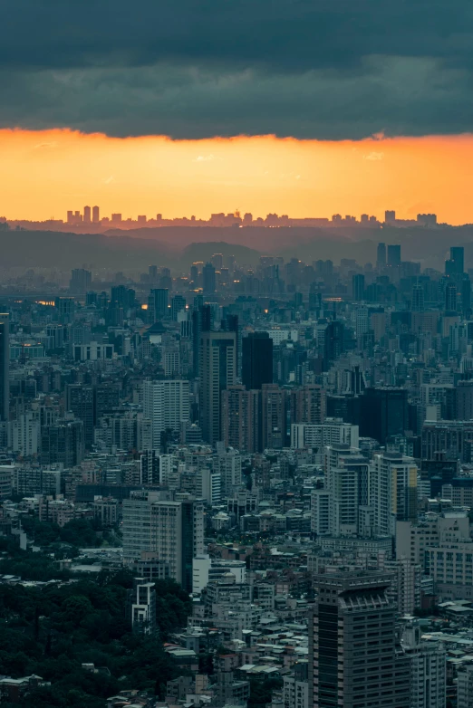 the sun shining through a sky line that has been cloudy