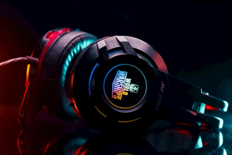 close up po of headphones in black background