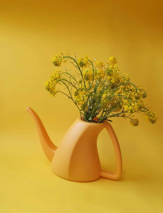 a vase that has some flowers in it
