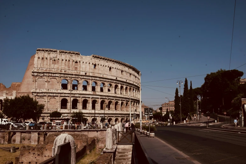 the colgate of a roman amplisel is built on a bridge