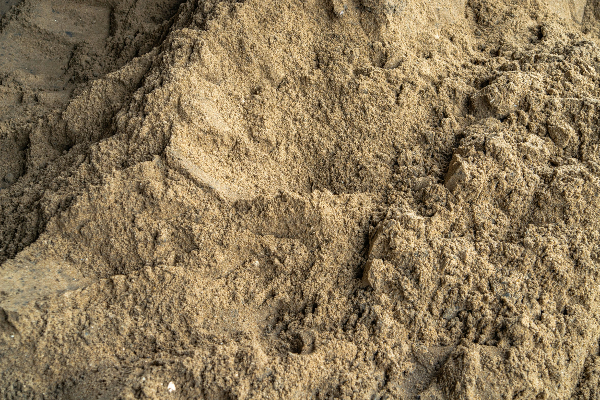 the soil is made from dirt and dirt