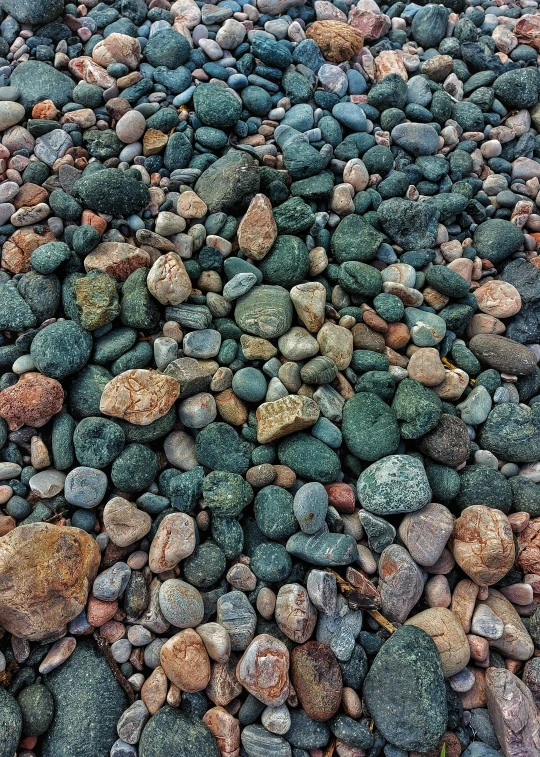 some rocks and gravel are on the ground