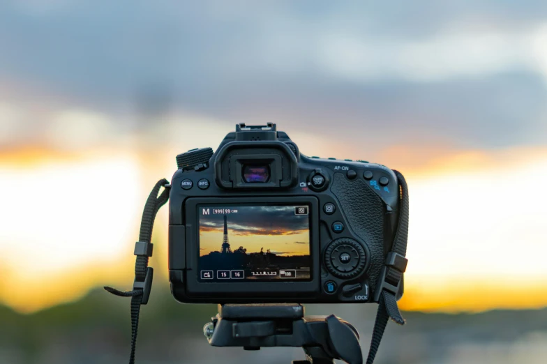 a camera that is sitting in front of a lens