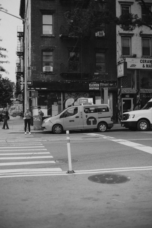 a city street filled with lots of traffic