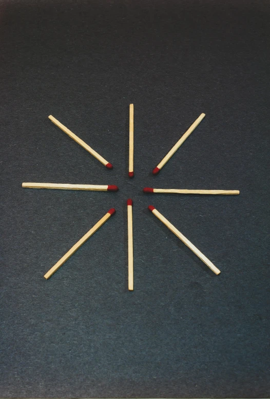 a group of matchsticks that are next to each other