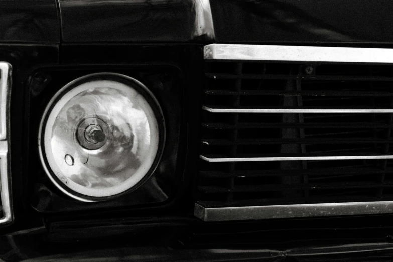 a black and white po of the grills on a vehicle