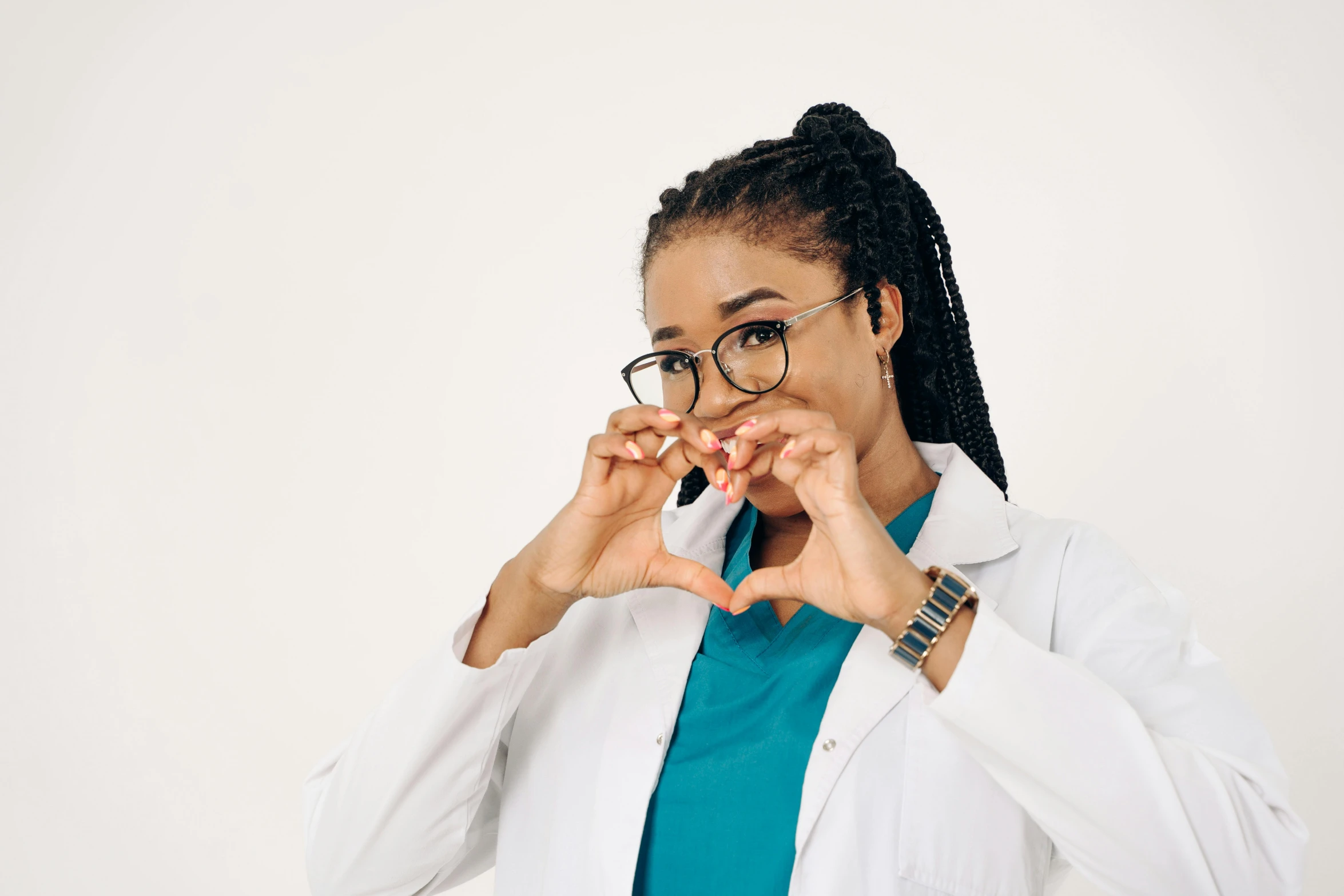 a young woman dressed in glasses and white coat