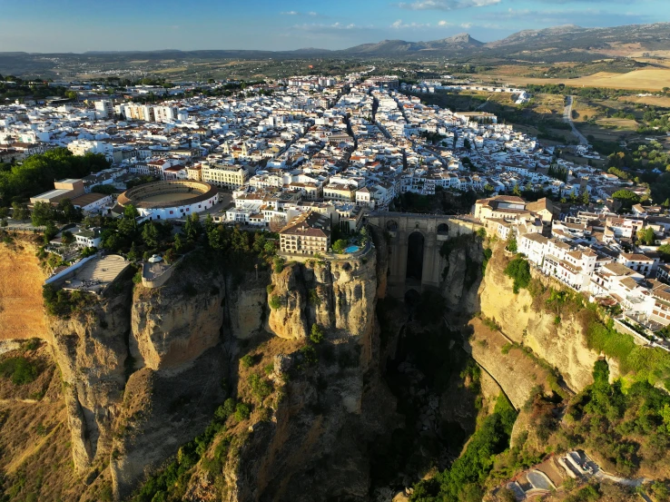 the city in the mountain range looks like a town