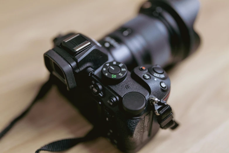 a view of a camera with its lens up close