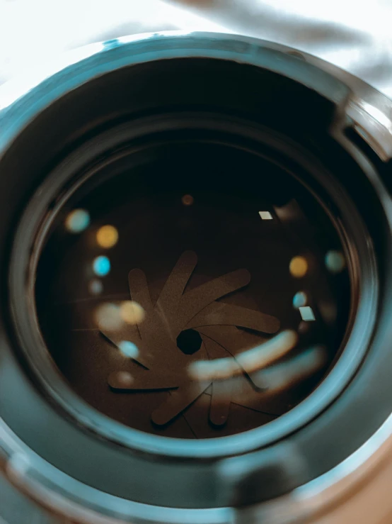 an image of a camera with a lens in it