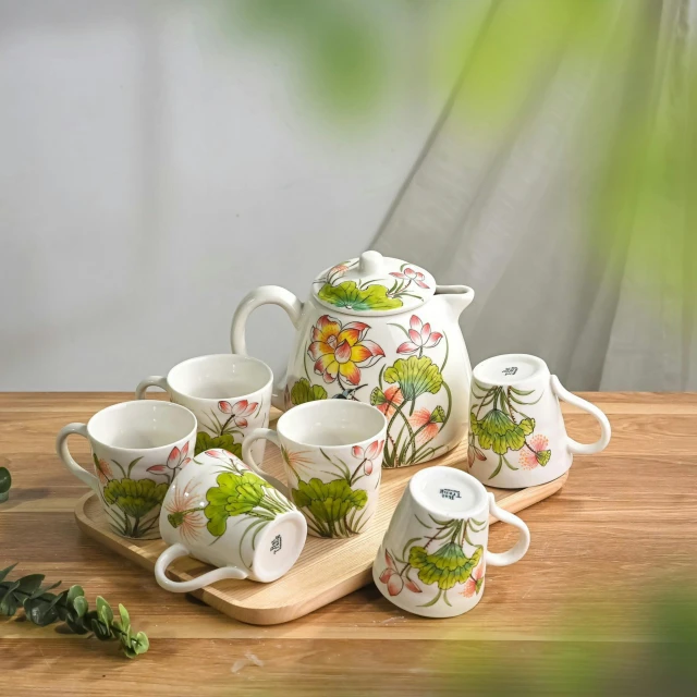 the porcelain tea set has beautiful floral designs