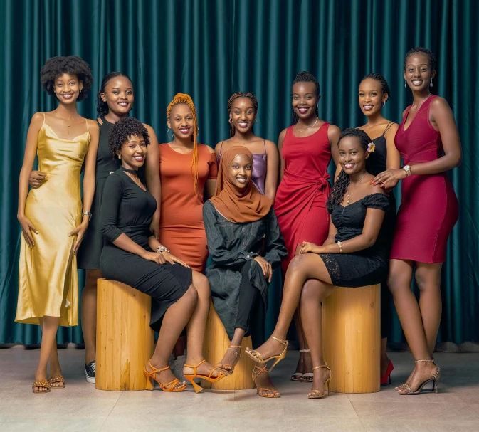 a bunch of young women posing for a picture