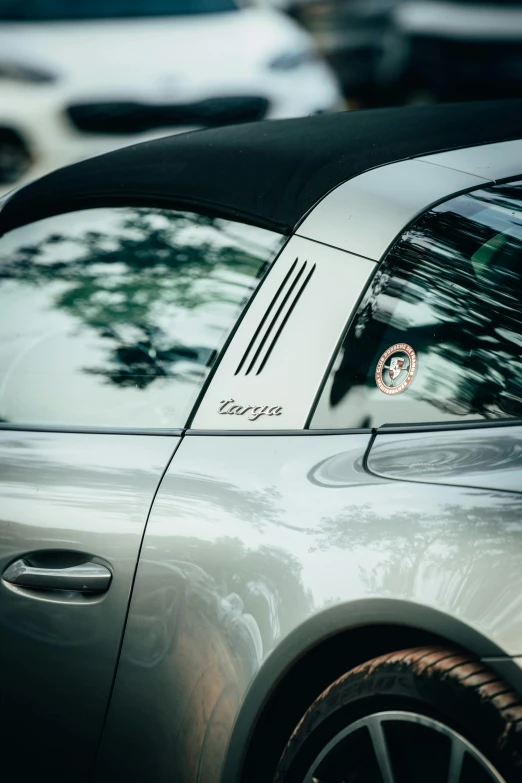 an image of the front window on a car