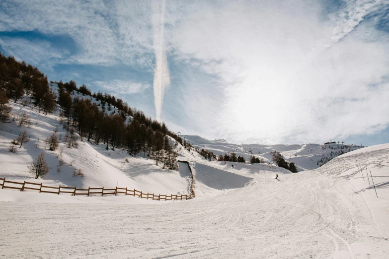 a path in the snow is shown in this image