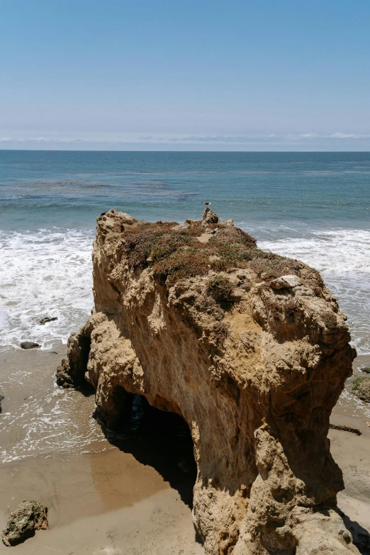 this is an image of a rocky beach