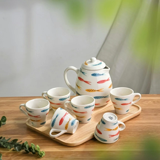 a wooden tray with five coffee cups and one teapot